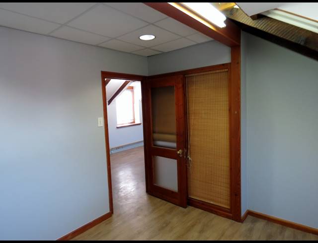 65M² OFFICE TO LET IN STELLENBOSCH CENTRAL